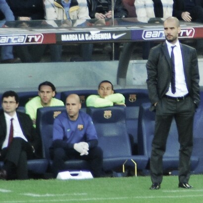 Pep Guardiola à la tête du banc du Barça, lors du dernier match de la Liga 2009-2010, contre le Real Valladolid