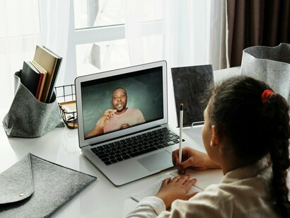 L'educazione tecnologica oggi è fondamentale per rendere i giovani più responsabili