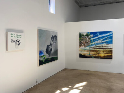 Ken Craft, A never finished light, exhibition view. Courtesy of Ro2 Art Gallery