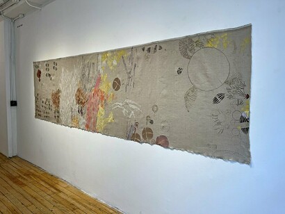 Sue Koch, On the wall. Kame san no shukufuku, blessing of the turtle, exhibition view. Courtesy of Carter Burden Gallery