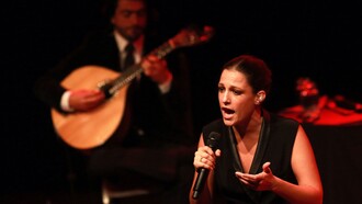 Carminho nome d'arte di Maria do Carmo de Carvalho Rebelo de Andrade, cantante del Fado