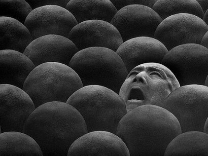 Tengo miedo del miedo. Imagen de Misha Gordin