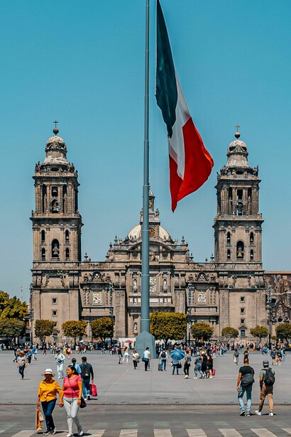 El narcoestado mexicano no surgió con MORENA, sino que constituye la culminación de un proceso histórico de larga duración, arraigado en las formas de articulación entre poder político, control territorial y economías ilícitas dentro del Estado mexicano