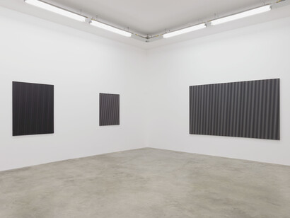 View of the exhibition / Vue de l’exposition CHOI
Myoung-Young, LEE Seung-Jio and SUH Seung-
Won “ORIGIN” curated by PARK Seo-Bo at Galerie
Perrotin, Paris
Here: LEE Seung-Jio
Photo : Claire dorn
Courtesy Galerie Perrotin