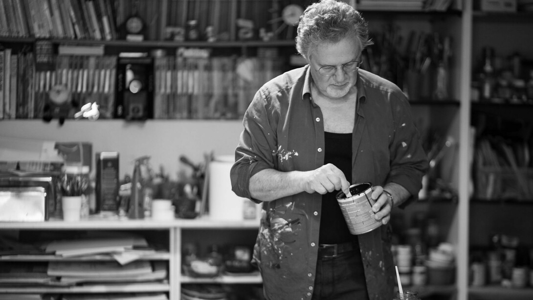 Massimo Geloso Peralta nel suo atelier a Milano