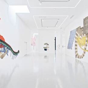 Max Charvolen, Shifting spaces, exhibition view. Courtesy of Ceysson and Bénétière