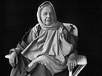 Quello che la maggior parte dei lettori ricorda su Adriano, è il ritratto che di lui ci ha regalato Marguerite Yourcenar