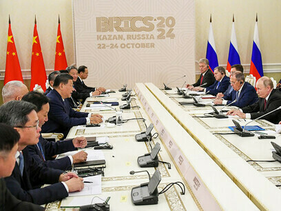  BRICS-Treffen, Russland, 2024. Mit der Aufnahme neuer regionaler Mächte und den wachsenden Spannungen zwischen China und den Vereinigten Staaten festigen die BRICS ihre Position als wichtiger geopolitischer Akteur im 21.