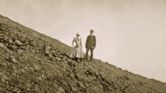 Turisti sul Vesuvio nel 1904, Napoli, Italia
