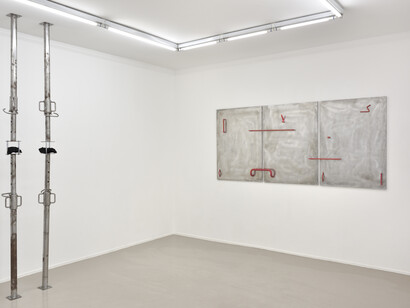 Charly Bechaimont, Rudy Dumas et Romuald Jandolo, Les rois morts, vue d'exposition. Avec l'aimable autorisation de la Galerie Suzanne Tarasieve