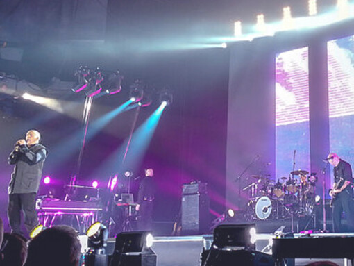 Peter Gabriel's "Back To Front Tour", unforgettable moments at TUI Arena Hannover in 2014, Germany