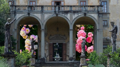 Artigianato e Palazzo 2024: le due grandi opere a colori di Federico Minelli che saranno esposte alla Loggia del Buontalenti del Giardino Corsini. Ph Federico Minelli