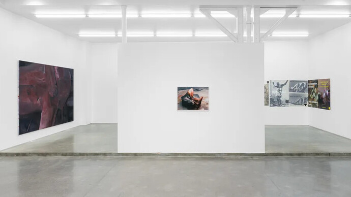 Artistes divers, Like a punch to the guts, vue de l’exposition. Avec l’aimable autorisation de la Galerie Derouillon