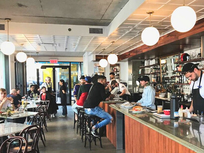 Mano Figa serves great coffee and high-quality Italian sandwiches in a trendy setting