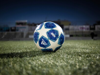 Il suo temperamento diretto e la sua leadership naturale lo rendono una figura rispettata dentro e fuori dal campo