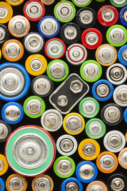 Los cristales de tiempo podrían funcionar como baterías a nivel atómico, almacenando energía en enlaces químicos estables
