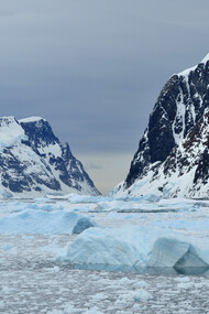 Icebergs and mountains of Antarctic