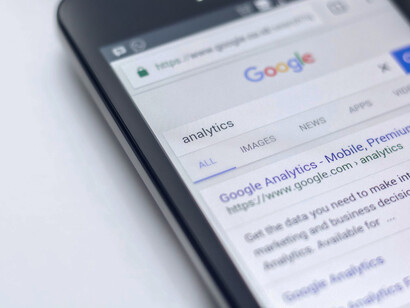 Los algoritmos que gobiernan las redes sociales no son un tema frívolo y superficial.