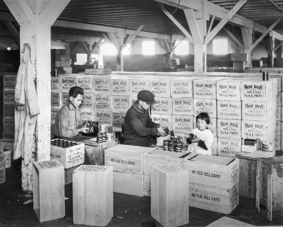 History Hub. Courtesy of Oregon Historical Society
