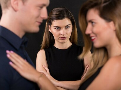 Desconfiança mútua causa problemas para muitos casais