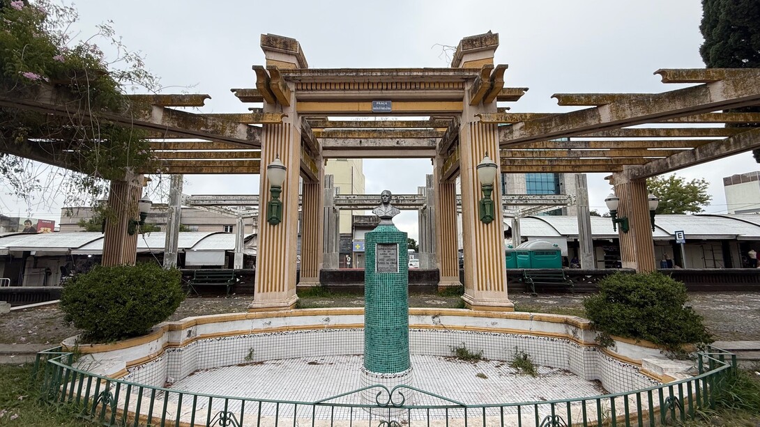 Praça Flores da Cunha lies right on the border between Santana do Livramento and Rivera © Patricia Gomes