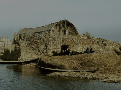 Baking oven, Iraq people of the marshes 1978