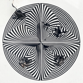 Elizabeth Gregory-Gruen, Black & White Gunshot. Courtesy of Ivy Brown Gallery