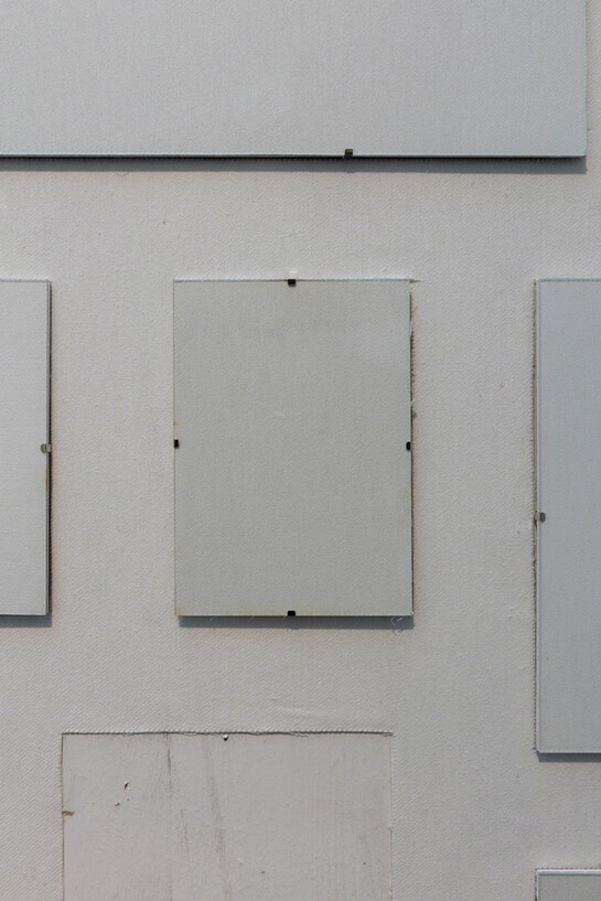 Karin Sander. Kunst, Exhibition view. Courtesy of Esther Schipper