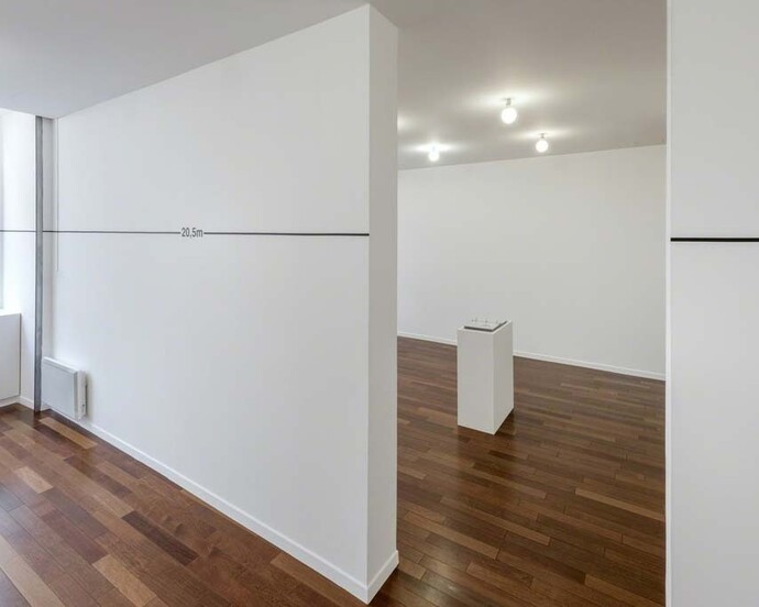 Mel Bochner, Exhibition view. Courtesy of mfc - michèle didier