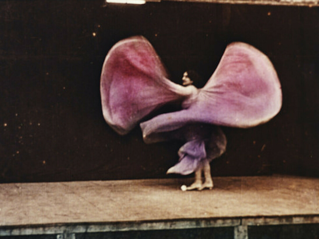Auguste et Louis Lumière Film Lumière n° 765,1 - Danse serpentine, [II]
Lyon, fondation Louis Lumière
© Institut Lumière
