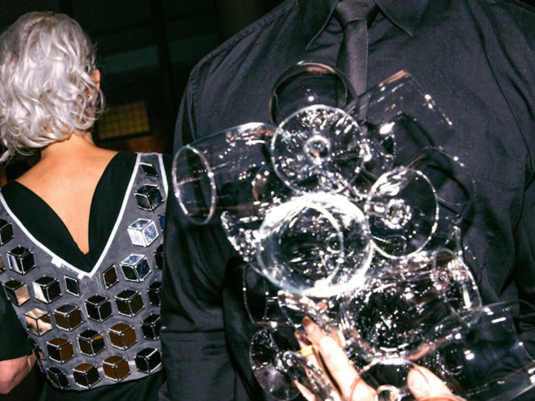 Jessica Craig-Martin, Mirror Image. Courtesy of Nathalie Karg Gallery