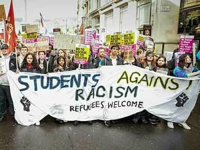 Étudiants protestant contre le racisme et le capitalisme, 18 mars 2023. Photo par Alisdare Hickson