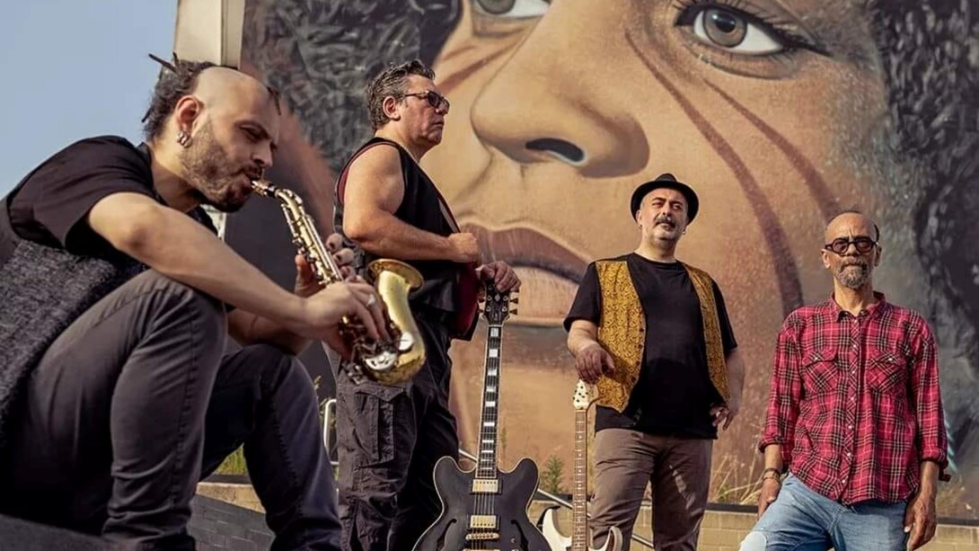 Gli 'O Rom feat. Marcello Coleman, che ha partecipato a "Pummarola", foto dai social degli 'o Rom