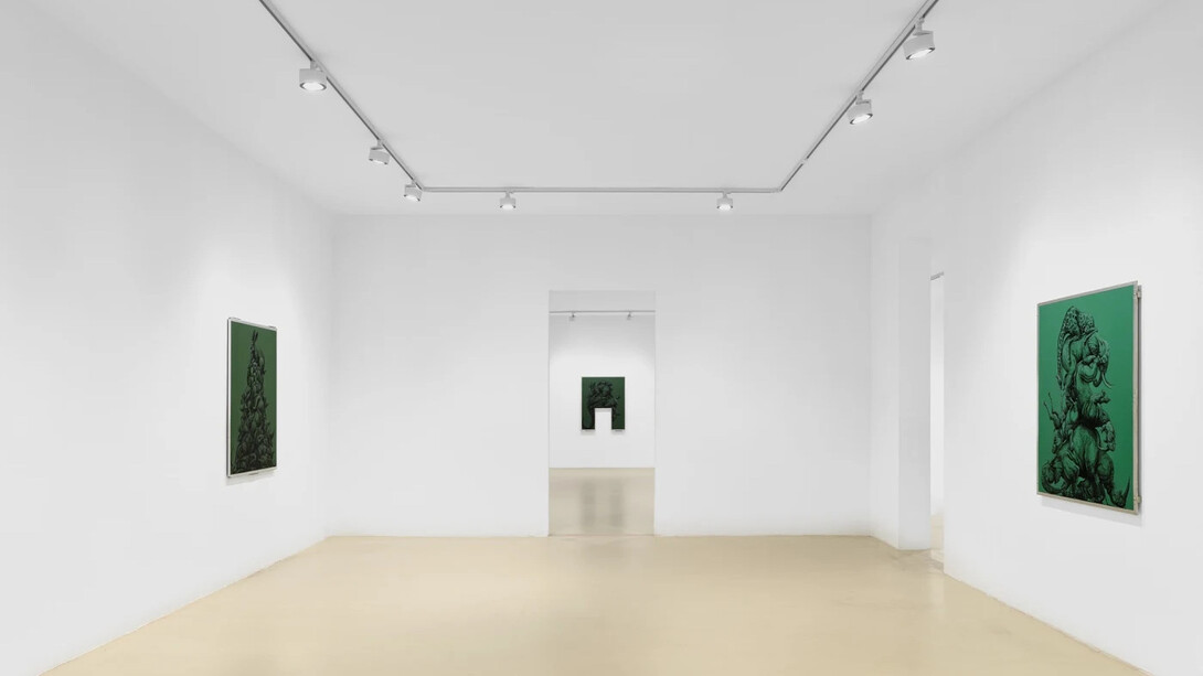 Roa, Dum anima est spes est, exhibition view. Courtesy of Keteleer Gallery