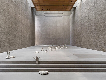 Jeppe Hein, You are never really allone, exhibition view. Courtesy of König Galerie