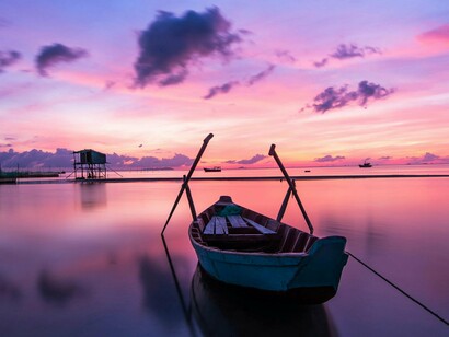 São inúmeras mortes e renascimentos em vida, na vida, sendo isto a vida, e gosto de sentir que cada vez que renasço estou mais próxima de Ti. Isso dá uma Calma na Alma, dona Alma, o sentir  dela, quer dizer seu, no corpo com corpo, e identifico isso acontecendo aqui, em mim, coração