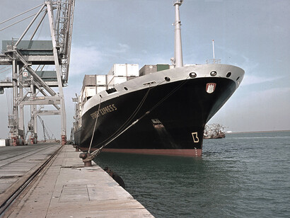 Fos-sur-Mer, France. L’hydrogène vert reste pour l’instant l’espoir principal pour la transformation de ces villes-usines © By Raimond Spekking 