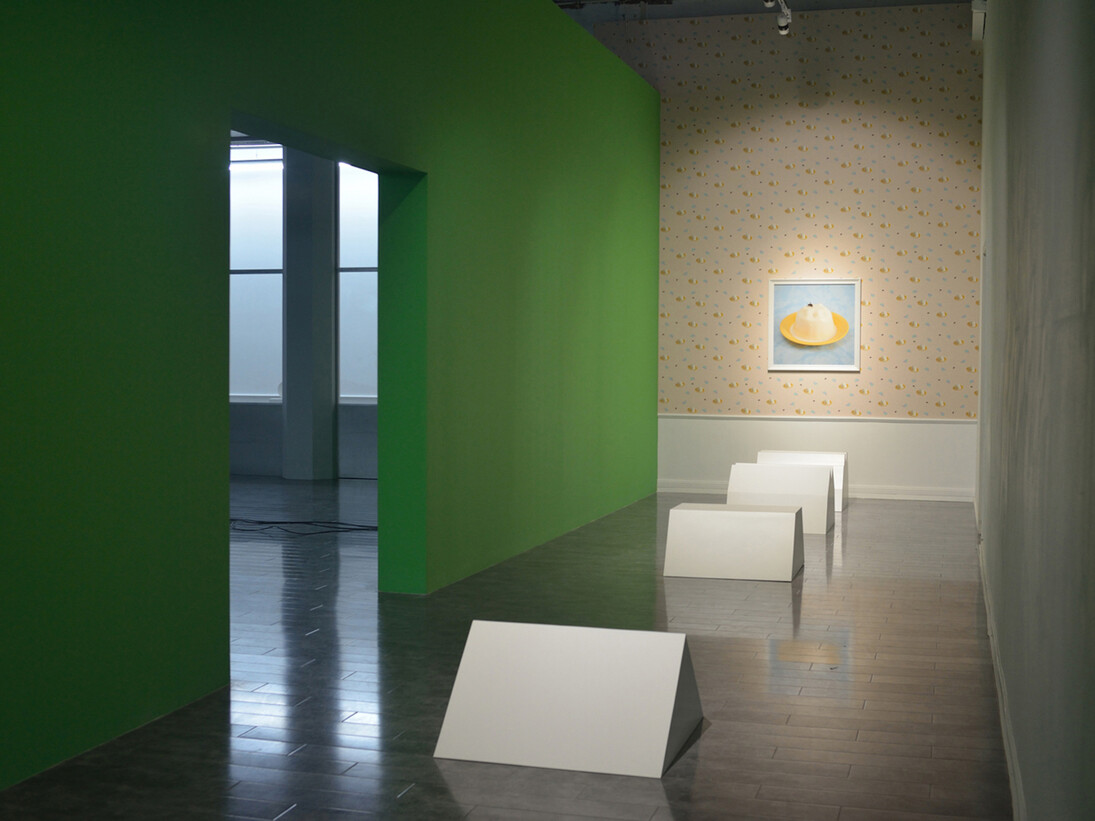 Nadim Abbas, Blancmange, n ways, 2016.
Mixed media installation. Dimensions variable.
Image courtesy of the artist and Antenna Space.