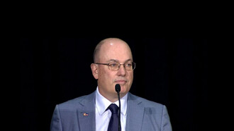 Steve Cohen è un miliardario statunitense che ha trasformato il suo successo nella finanza in un impero culturale