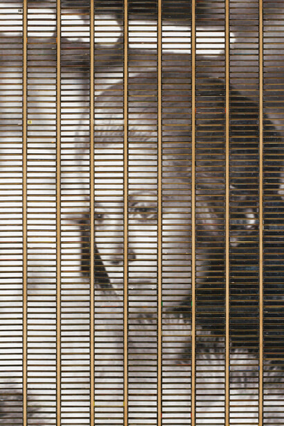 Gregor Hildebrandt, "La Chamade – Herzklopfen" / "La Chamade – Heartbeat" 2015, Tirage jet d'encre, boites en plastique dans une caisse en bois / Ink jet print, plastic boxes in wooden case
159 x 111 x 9 cm / 62 19/32 x 43 11/16 x 3 17/32 in, Courtesy of the artist and Galerie Perrotin