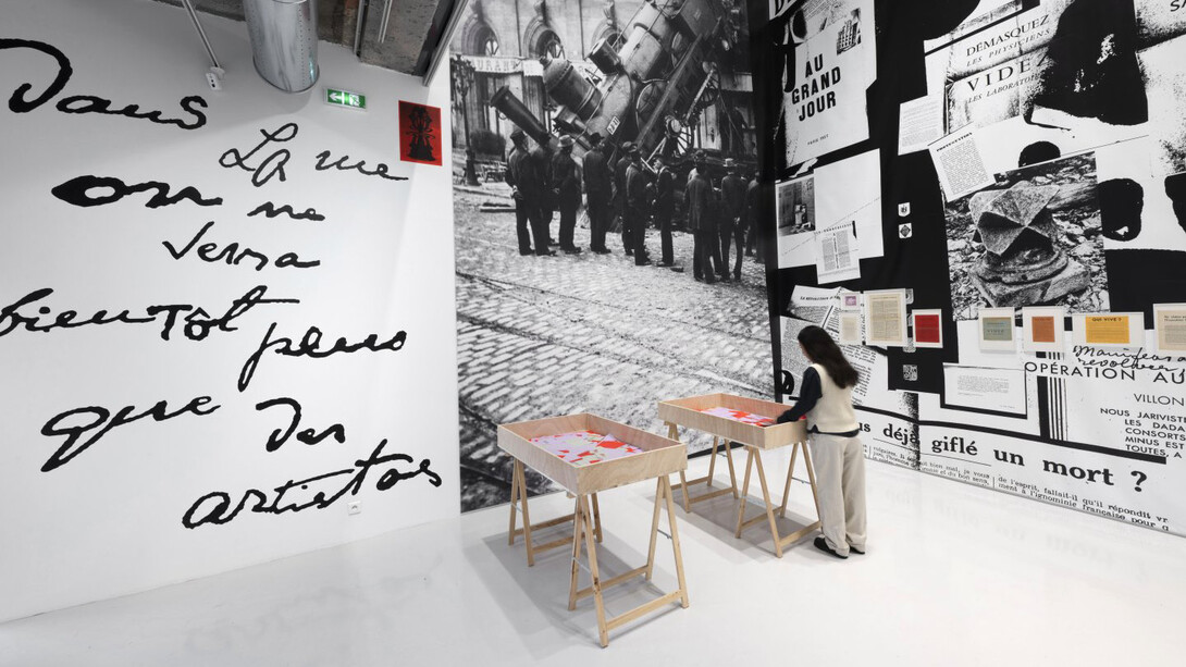 Transform the world, change life: a surrealist library, exhibition view. Courtesy of Galerie Jocelyn Wolff