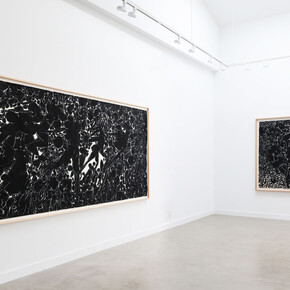 Lee Mullican, Silent shades, exhibition view. Courtesy of Marc Selwyn Fine Art