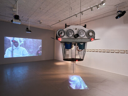 Ralph Lemon, Ceremonies out of the air, vista de exhibición. Cortesía de MoMA PS1