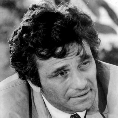 Peter Falk interpreta l'investigatore Columbo