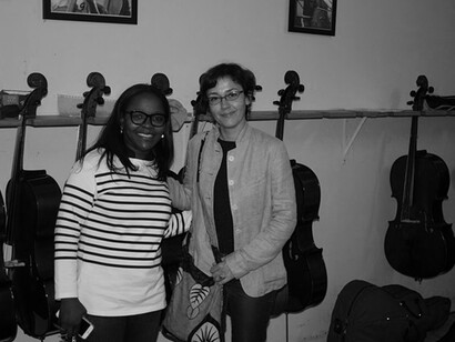 Cecilia e Kika Materula, oboista e direttrice artistica Progetto Xiquitsi a Maputo