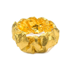 Professor Yasuki Hiramatsu, Bangle c.2006, 22ct gold, resin, gold leaf, W:9.6cm H:4.4cm