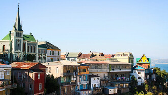 Casa de colores en la región de Valparaíso, Chile