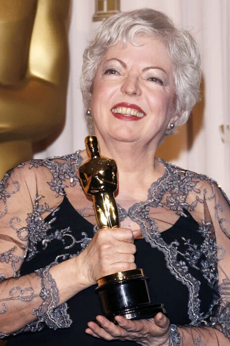 Montajistas como Dede Allen, Verna Fields o Anne V. Coates ampliaron los límites del cine clásico y moderno, dejando huellas autorales que durante décadas fueron invisibilizadas