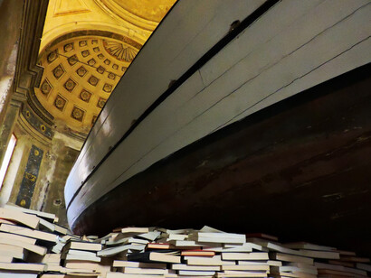 Claudio Parmiggiani, Naufragio con spettatore. Palazzo del Governatore, Parma