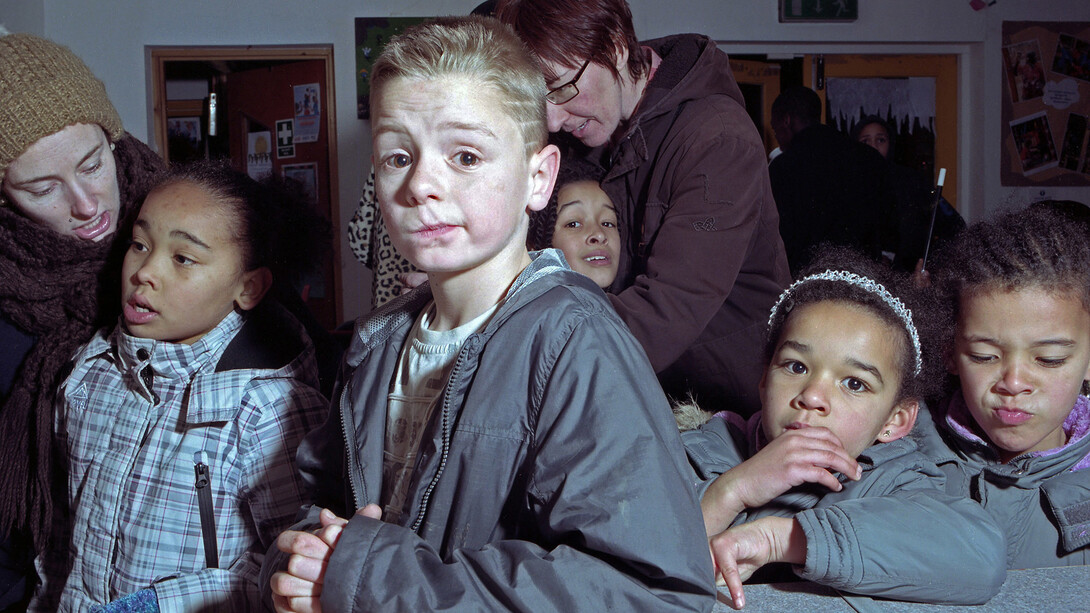 Mark Neville, Somerford Grove Adventure Playground in Tottenham, 2011, C-type print, Paper 120 x 154 cm, Image 101 x 135 cm, Edition of 5, © Mark Neville, courtesy of the artist and Alan Cristea Gallery
